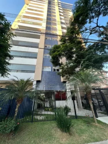Oportunidade apartamento de 2 dormitórios sendo 1 suíte na Av. Claro Gomes