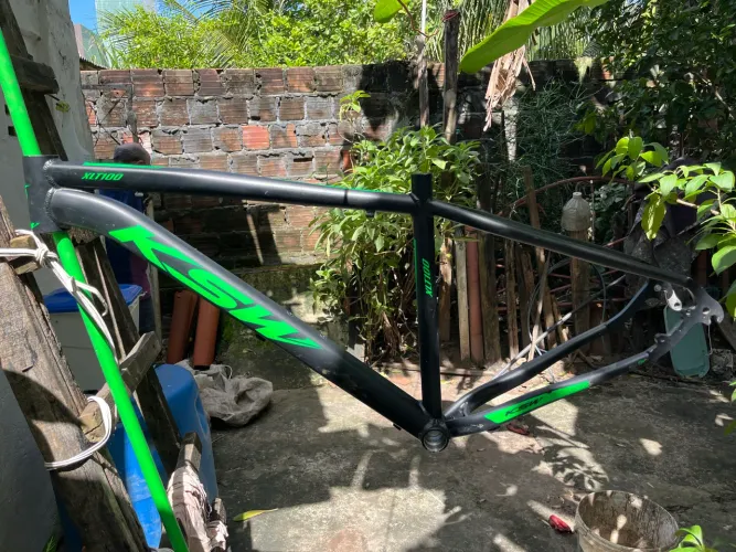 QUADRO BIKE KSW XLT 100 ARO 29 - ALUMÍNIO 6061 - TAMANHO 17