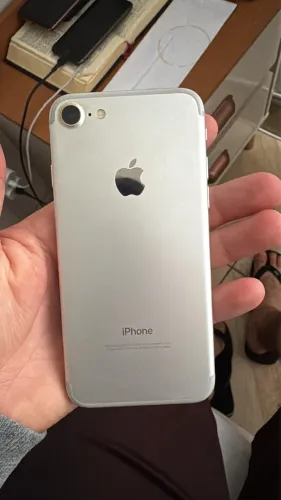 iPhone 7