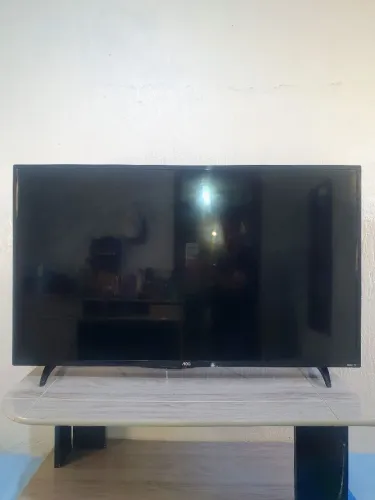Smar Tv 43" AOC Roku TV com defeito