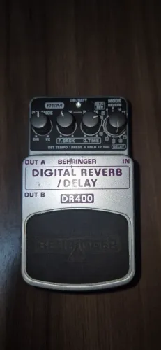 PEDAL DIGITAL REVERB/DELAY
