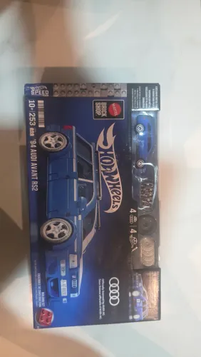 Hot wheels audi avant rs2