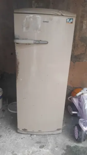 Geladeira pra conserto ou tirar peças
