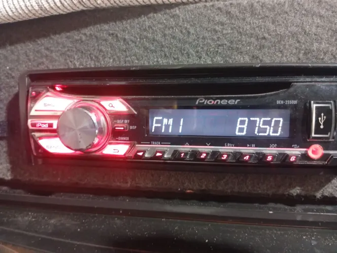Rádio automotivo Pioneer