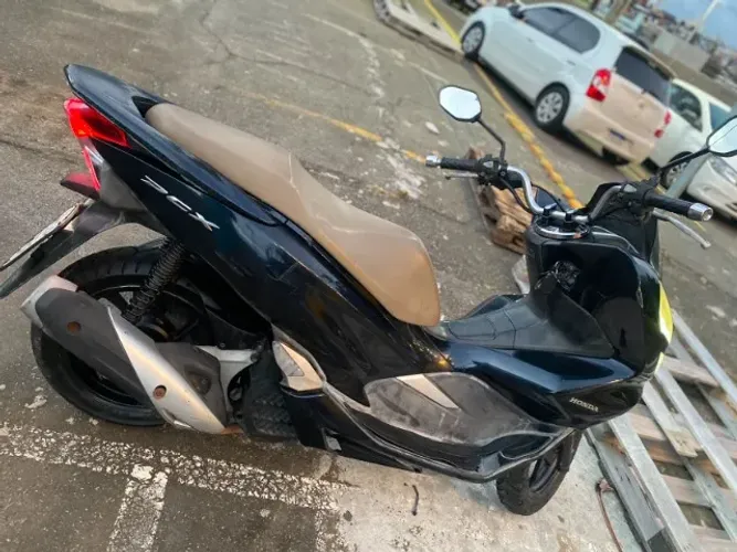 VENDO HONDA PCX 2019