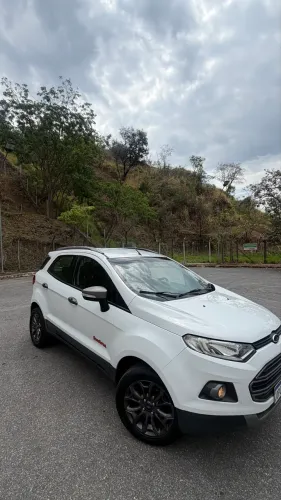 Ford Ecosport Freestyle 1.6 16V Flex 5P 2013