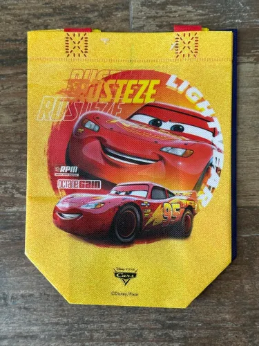 Par sacola carros Disney Mcqueen e Ramone