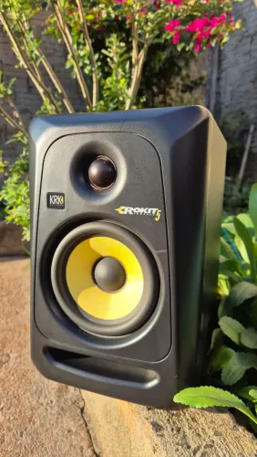 Krk Rokit 5 G3 - Apenas para peças, falantes perfeitos!