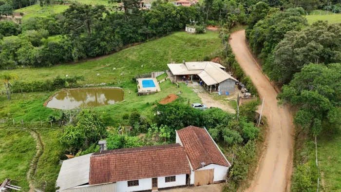 Sítio / Chácara para Venda em Toledo, Rural, 4 dormitórios, 4 suítes, 1 banheiro