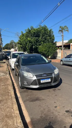 Ford Focus 1.6 S/se/se Plus Flex 8v/16v 5P 2014