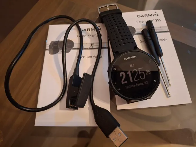 Garmin Forerunner 235 Preto - Muito Conservado e c/ acessórios Originais