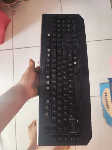 Teclado mecânico Rayzen com defeito