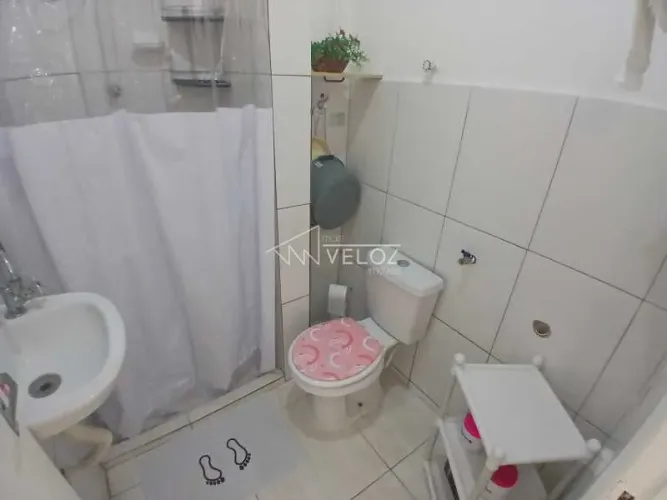 Kitnet/Conjugado - / Residencial / Centro