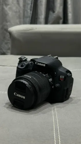 Câmera Canon T5i e lente do kit