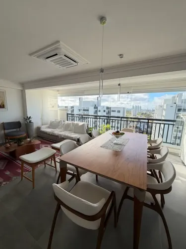 Terramaris todo reformado com jacuzzi na suíte