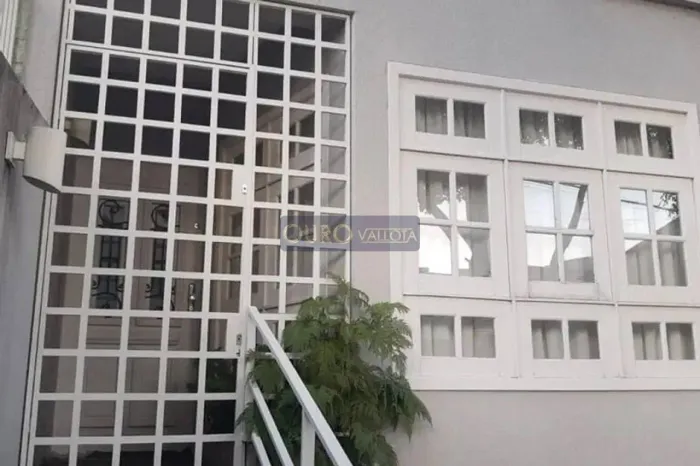 Sobrado com 3 dormitórios para alugar, 198 m² por R$ 8.043/mês - Jardim Anália Franco - Sã