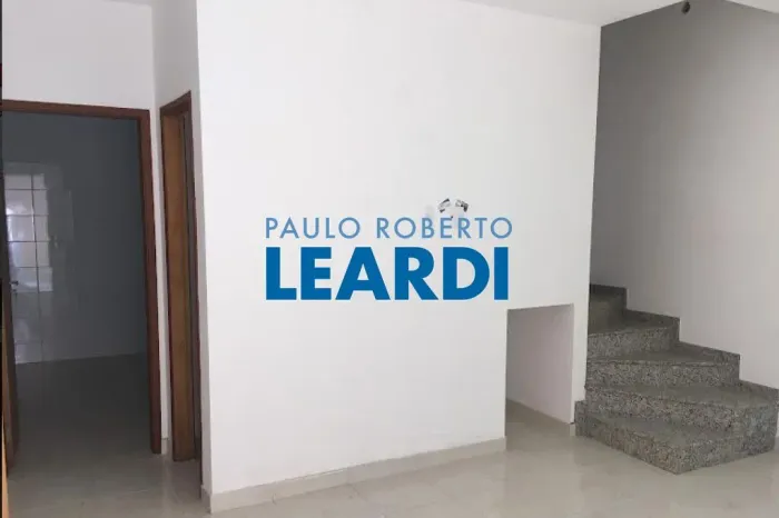 CASA EM CONDOMÍNIO - ÁGUA RASA - SP