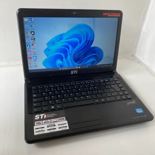 Semp Toshiba STI NI 1401 i5 / 4GB RAM / HD 500GB / 14 polegadas - ótimo estado