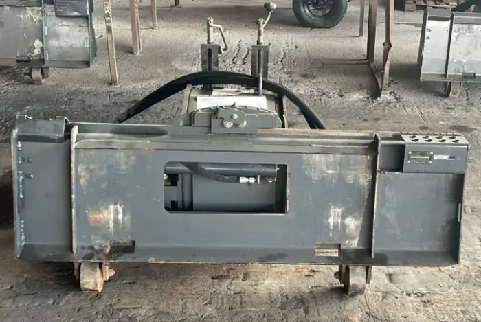 Implemento Fresadora De Asfalto Bobcat 14pol. Semi Nova 2018