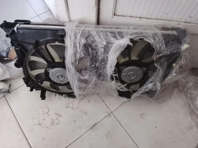 Kit radiador de Corolla Cross hybrid