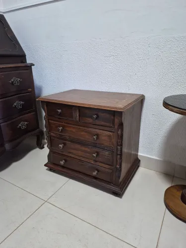 Móvel de cabeceira, criado em madeira nobre década de 50