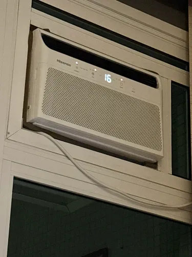 Ar-Condicionado Janela Hisense 10.000 BTU/h 127V - Excelente Funcionamento