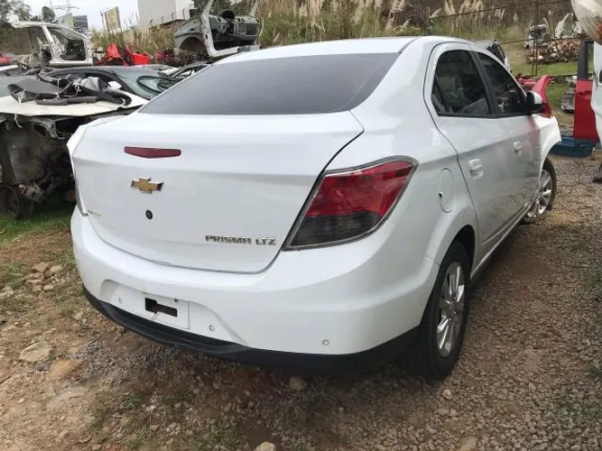Prisma Ltz 1.4 2015 Flex automático vendido em peças