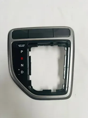 Moldura Acabamento Alavanca Marcha Hyundai Creta 2017/2021 (Original/Usado)