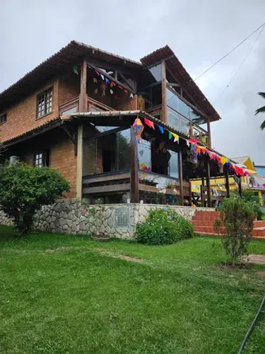 EXCELENTE CASA GRAVATÁ NO CONDOMÍNIO PERTO DO CENTRO