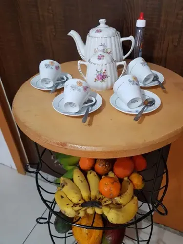 Fruteira com bancada redonda 