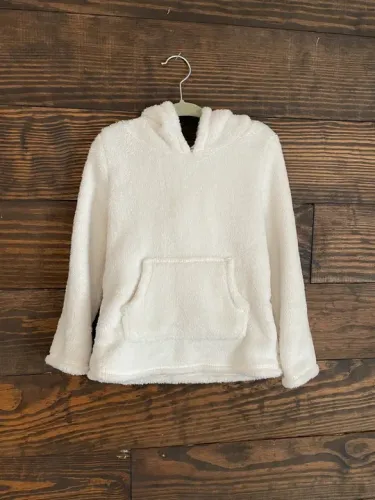 Blusão tipo canguru Carters