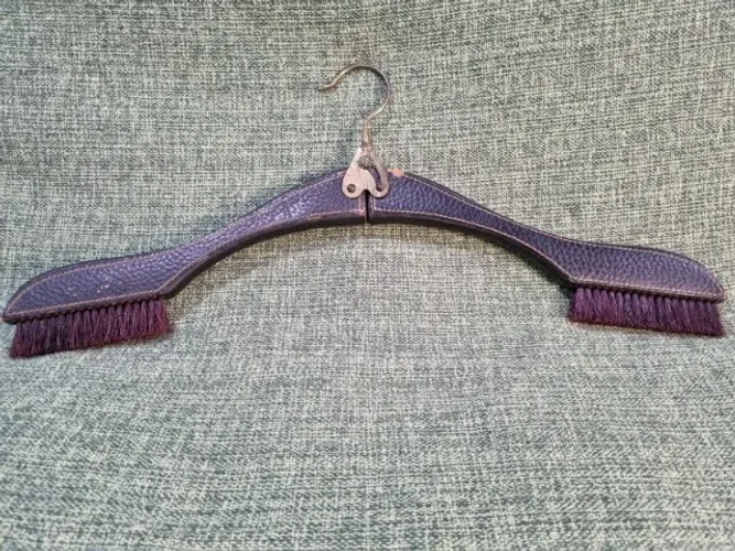 Antigo cabide dobrável