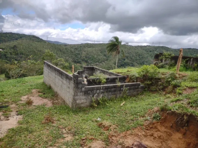 Chácara São Lourenço da Serra 2400m2 IPTU/agua/luz/Internet 