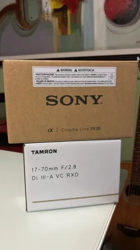 Câmera Sony Alpha FX30 + lente 17-70 2.8