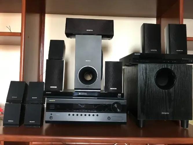 Onyko e sony ambos home Theaters pelo preço de 1