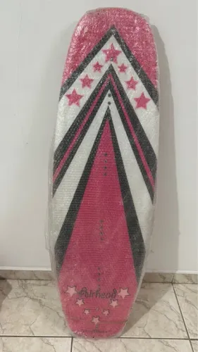 wakeboard airhead - 1,24x0,38 acompanha as botas 