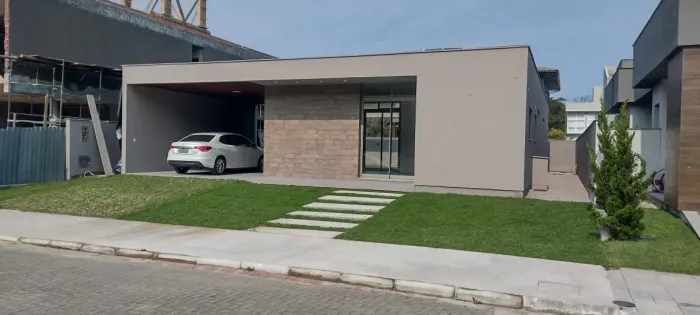 Á venda | Condomínio fechado, 170 m², churrasqueira e 2 suítes - Villa Ratones, em Florian