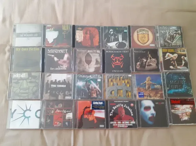 CDS ROCK CORE ALTERNATIVE IMPORTADOS E NACIONAIS LEIA O ANÚNCIO