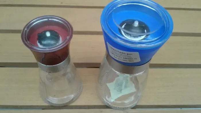Kit Moedor de Sal e Pimenta do Reino em Vidro e Inox