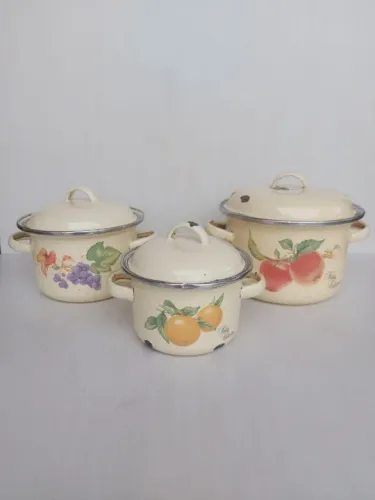 Conjunto de Panelas de Aço esmaltado com Desenhos
