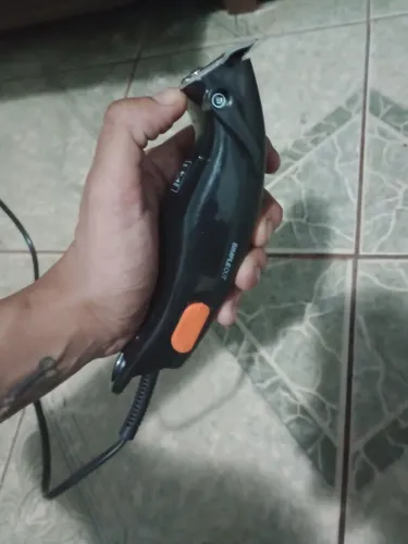 Máquina de cortar cabelo Cadence