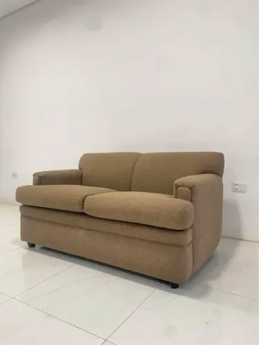 Sofá de 2 Lugares - Confortável e Bem Conservado