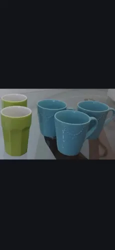 Jogo de Canecas em Cerâmica