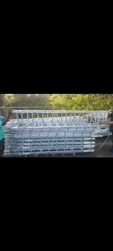 Escadas de alumínio 