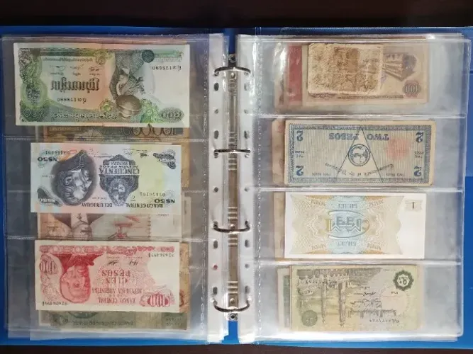 Coleção de 60 cédulas e 60 moedas antigas