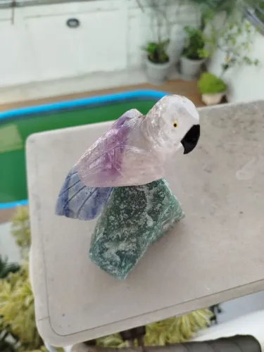 Linda Escultura de Papagaio em Cristal