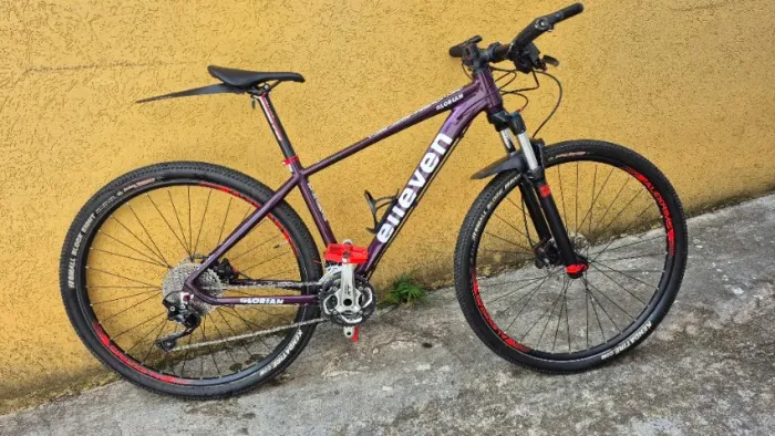 Bike 29 Glorian Deore Xt Freio em Carbono Rockshox Tubeless Com Nota Estado de Nova