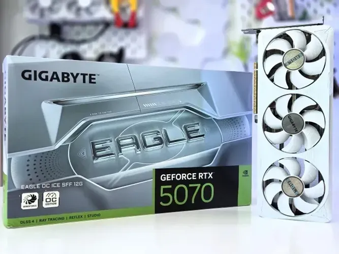 RTX 5070 Gigabyte Eagle OC Ice Branca RGB - Lacrada garantia 3 anos - Até 12x