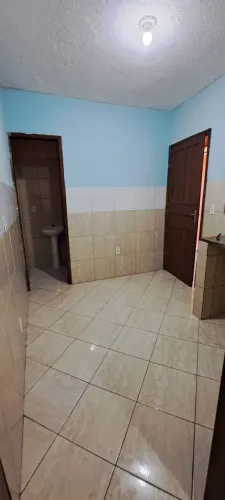 Kitnet/ Studio com 1 Quarto(s) e 1 banheiro(s) para Alugar, 20 m² por R$ 780 / Mês