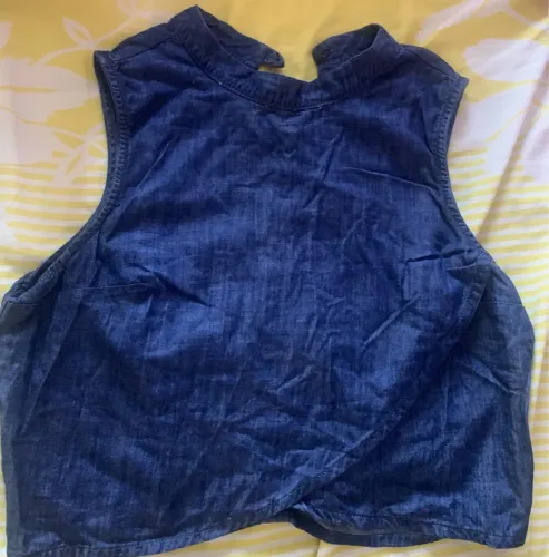 Blusa Jeans Feminino sem Manga